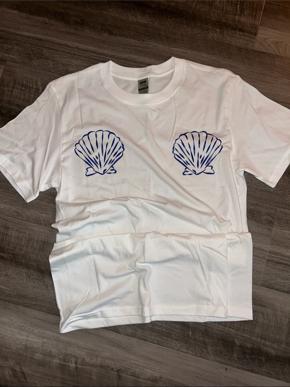 Shell Graphic Short Sleeve Tee